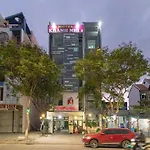 Reddoorz @ Nguyen Tat Thanh Street