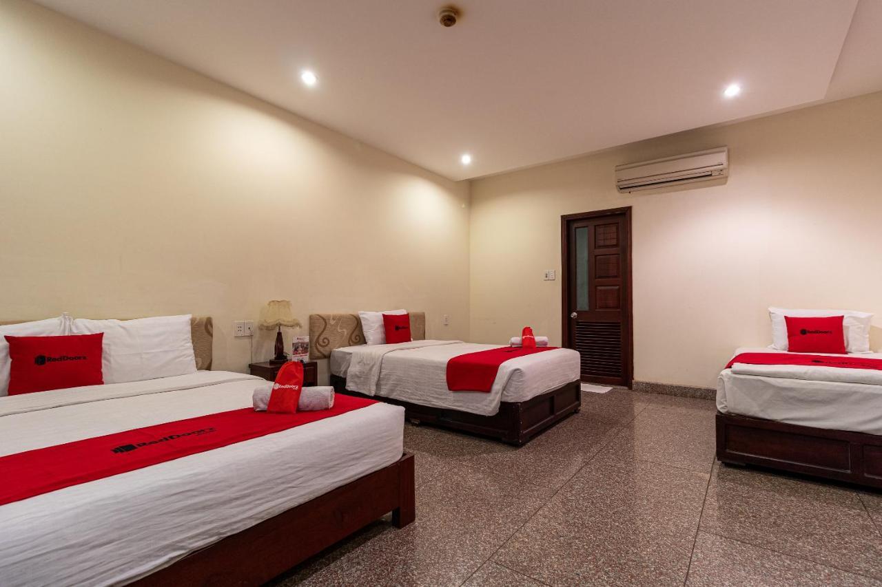 Hotel Reddoorz @ Nguyen Tat Thanh Street