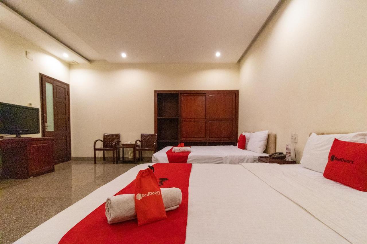Hotel Reddoorz @ Nguyen Tat Thanh Street 3*