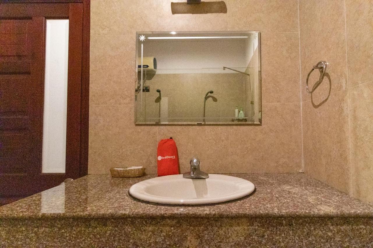 Hotel Reddoorz @ Nguyen Tat Thanh Street